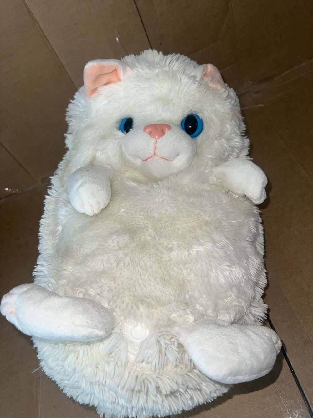 Jay@Play HideAway Pets White Persian Cat Plush Toy
